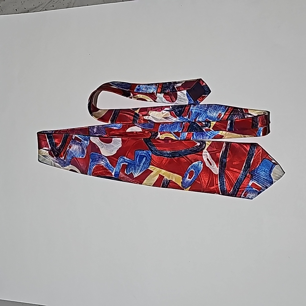 B. ALTMAN'S Tie